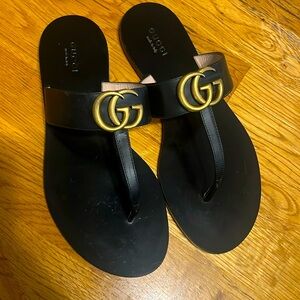 GORGEOUS brand new Gucci Flat Sandals!! Perfect for dress up or dress down.